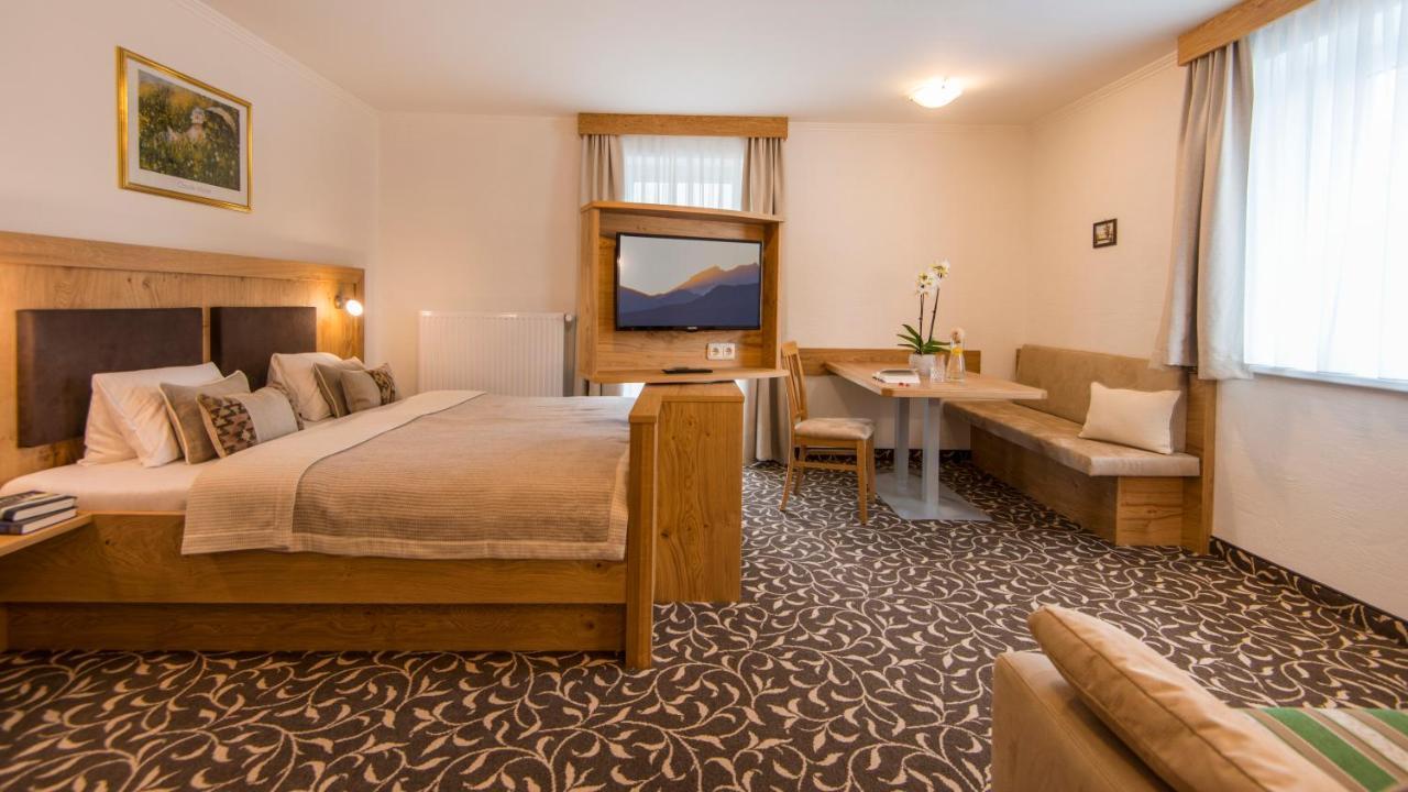Pension Appartements Gabriele Bad Gastein Kültér fotó